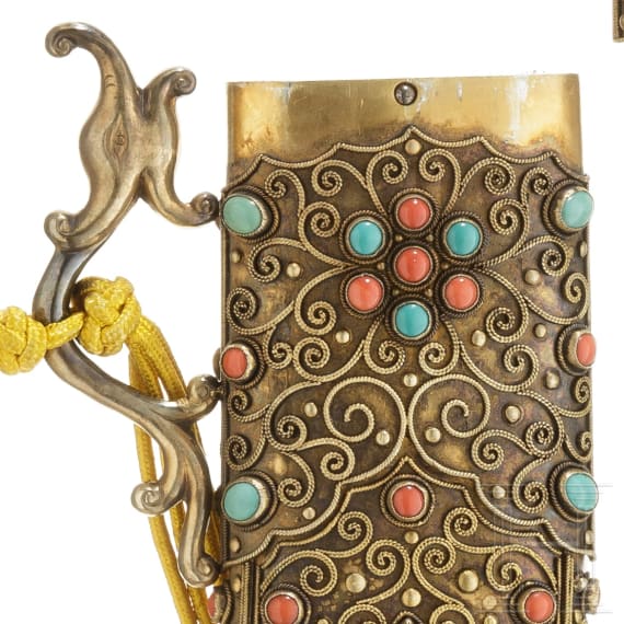 A Sino-Tibetan dagger in casket, 20th century