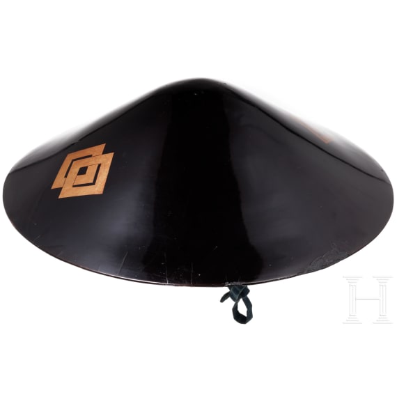 A Japanese lacquered jingasa, Meiji period