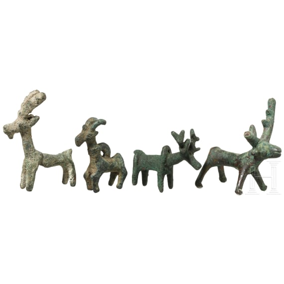 Vier Miniaturbronzen von Hirschen, Iran, Luristan, ca. 1000 v. Chr.