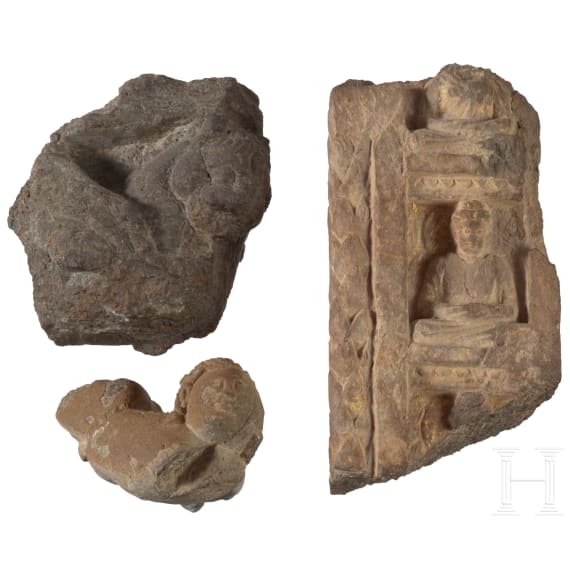 Drei Gandhara-Relieffragmente, Nordwestpakistan, 2. - 3. Jhdt.