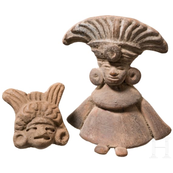 Kleinterrakotta und tönerne Kopfapplike, Mittelamerika, ca. 500 – 1500