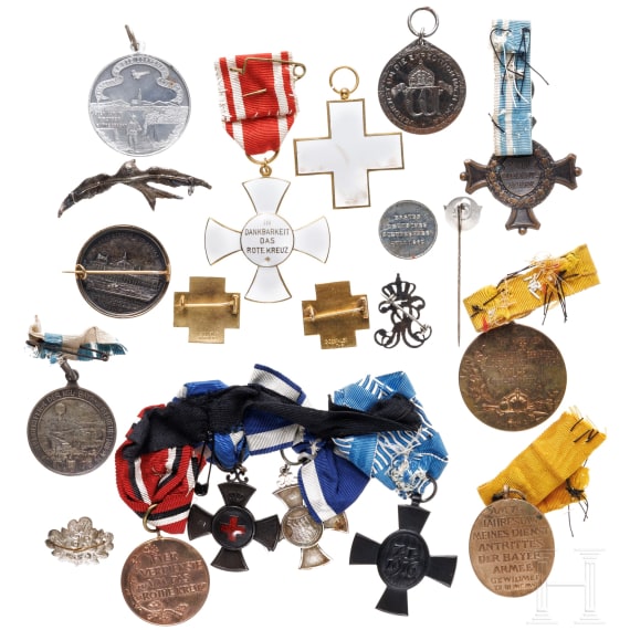 A small collection of awards, mostly Bavarian, 19th/20th century