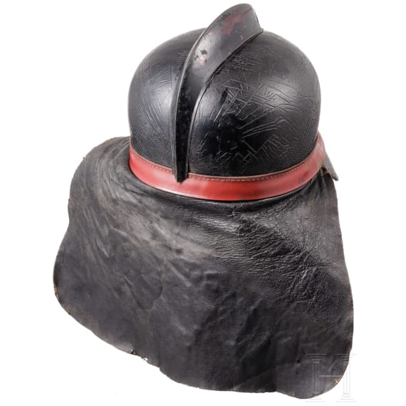 Militärischer Feuerwehrhelm, um 1900