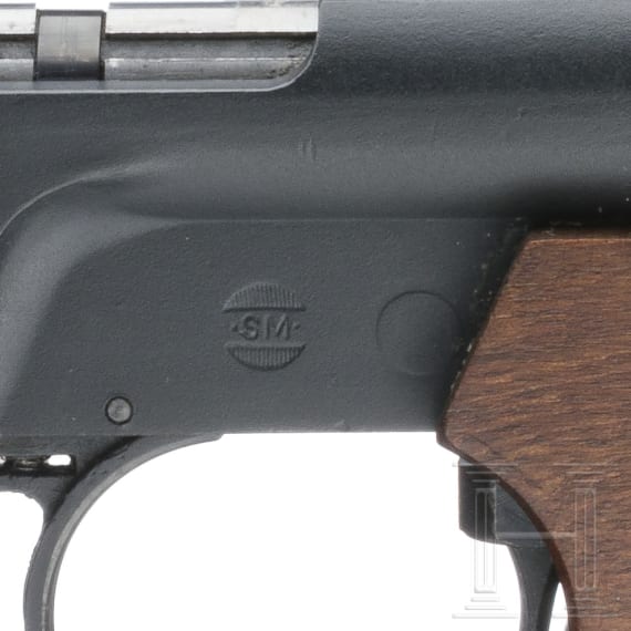 A Rh&ouml;ner Sportwaffen single-loader pistol
