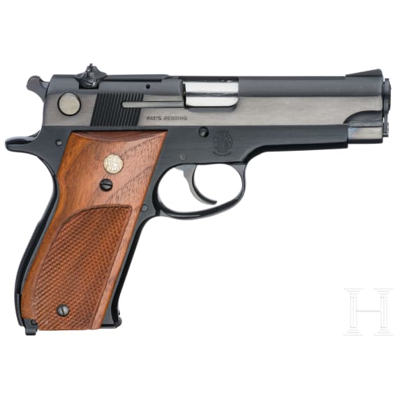 Smith & Wesson Mod. 39-2, in box