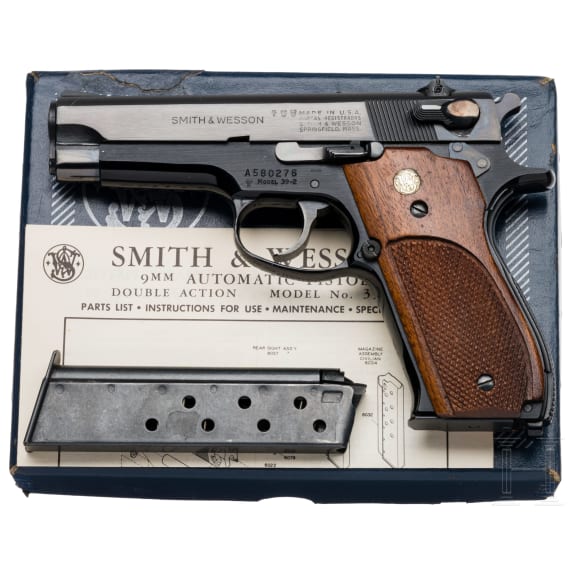 Smith & Wesson Mod. 39-2, in box