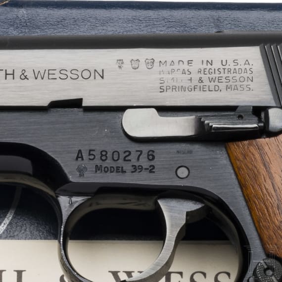 Smith & Wesson Mod. 39-2, in box