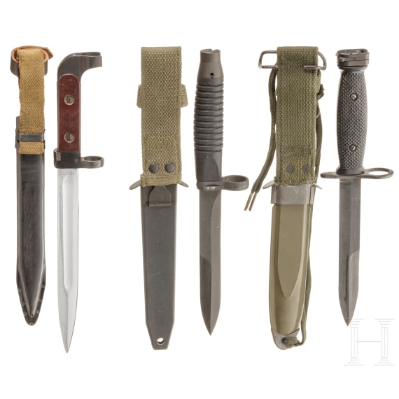 A collection of 19 international bayonets, 19th/20th century
