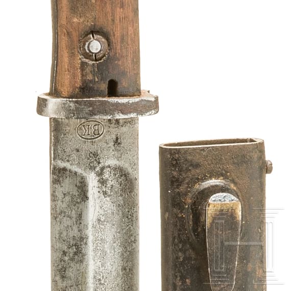 A bayonet M 1914