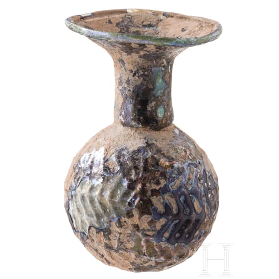 Formgeblasener Parfumflakon aus Glas, römische Levante, 3. Jhdt. n. Chr.