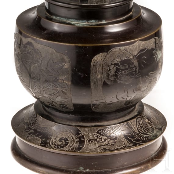 Gu-Vase aus Bronze, Japan, Meiji-Periode, um 1900