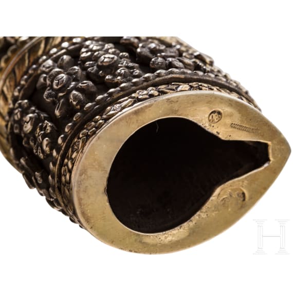 Yatagan mit Wootz-Klinge und Silberscheide, osmanisch, datiert 1800
