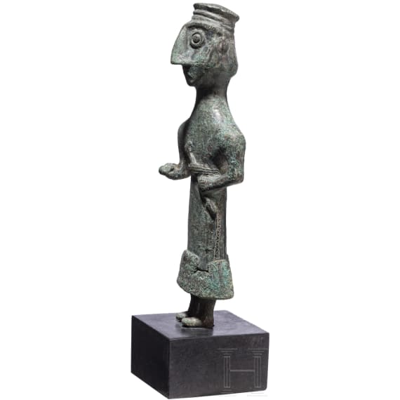 Bronzestatuette eines Mannes mit Dolch, neoelamitisch, 8. - 7. Jhdt. v. Chr.