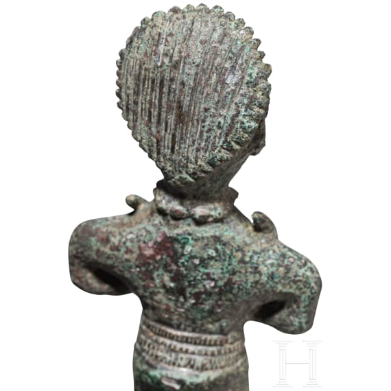 Bronzestatuette einer Frau mit Halbmond, neoelamitisch, 8. - 7. Jhdt. v. Chr.