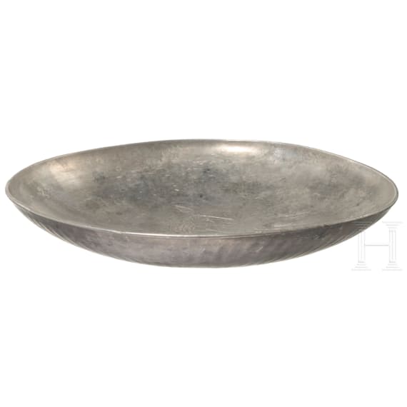 Silberschale mit Pferdedarstellung, sasanidisch, 4. - 7. Jhdt.