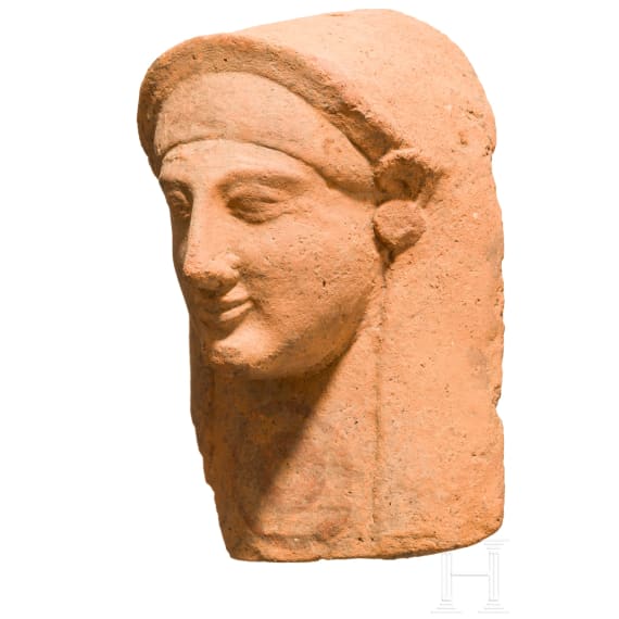 Protome eines Frauenkopfes aus Ton, archaisch, 2. H&auml;lfte 6. Jhdt. v. Chr.