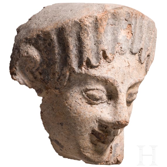 Antefix aus Ton mit Bemalungsresten, etruskisch, sp&auml;tes 6. Jhdt. v. Chr.