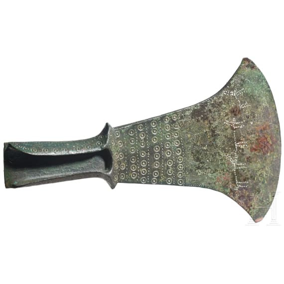 Bronzebeil f&uuml;r zeremonielle Zwecke, etruskisch, 2. H&auml;lfte 8. - fr&uuml;hes 7. Jhdt. v. Chr.