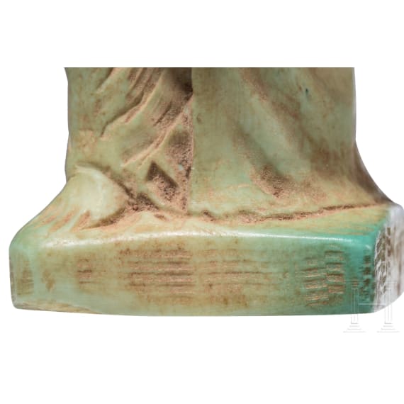 Statuette der Gottesmutter mit Kind, Bein, byzantinisch, 13. - 14. Jhdt.