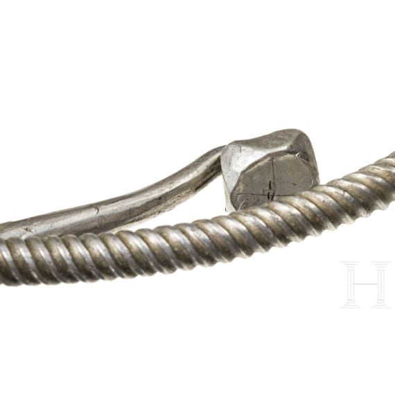 18-teiliger Hortfund von Silberschmuck, wikingerzeitlich, 10. - 11. Jhdt.