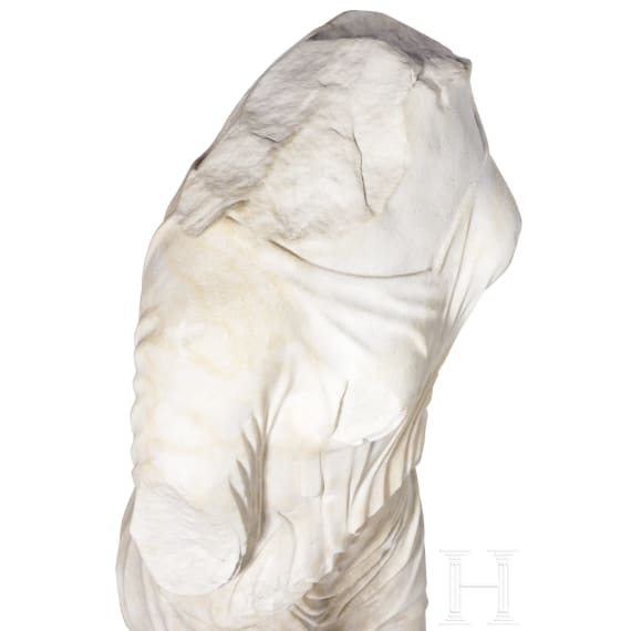 Klassizistische Marmorstatue nach dem hochklassischen Vorbild der Aphrodite der G&auml;rten, um 1800 - fr&uuml;hes 19. Jhdt.