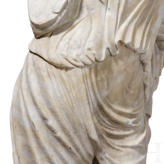 Klassizistische Marmorstatue nach dem hochklassischen Vorbild der Aphrodite der G&auml;rten, um 1800 - fr&uuml;hes 19. Jhdt.