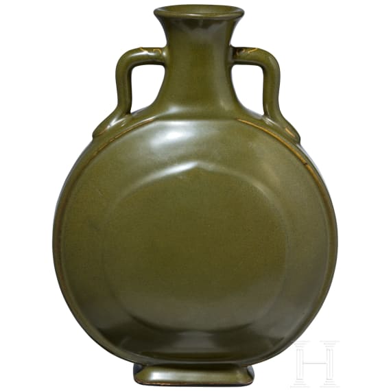 Vase (moon flask) mit "Teadust"-Glasur und Qianlong-Sechszeichenmarke, China, wohl aus der Zeit (1711 - 1799)