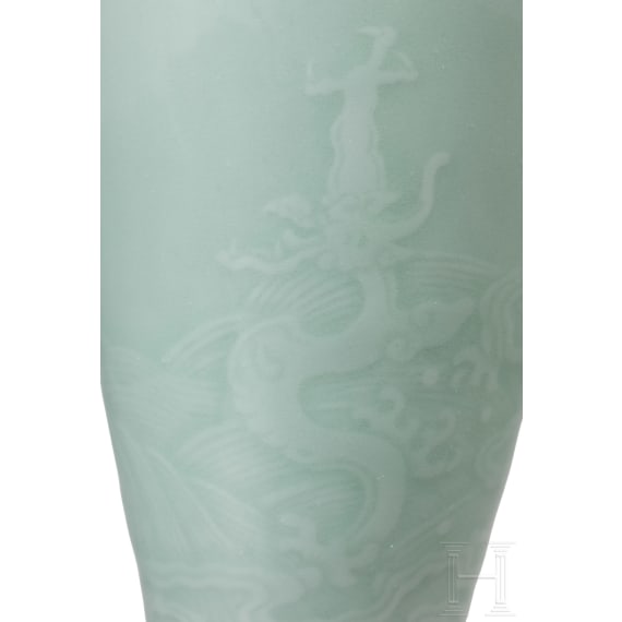 Kleine Seladon-Vase, China, wahrscheinlich 19./20. Jhdt.