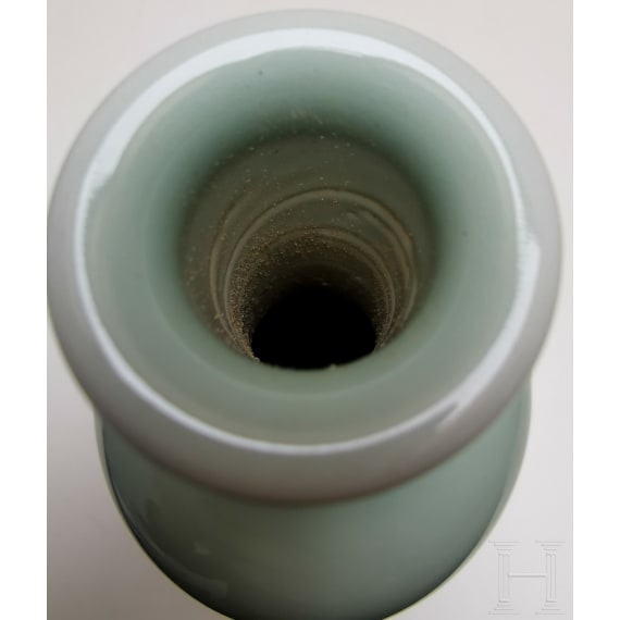 Kleine Seladon-Vase, China, wahrscheinlich 19./20. Jhdt.