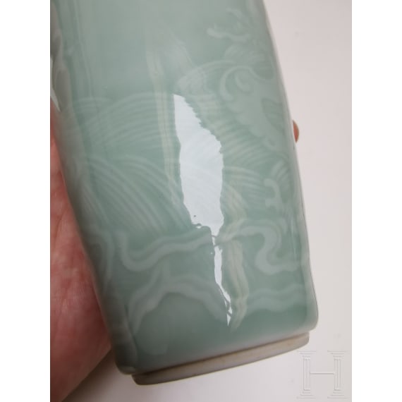 Kleine Seladon-Vase, China, wahrscheinlich 19./20. Jhdt.
