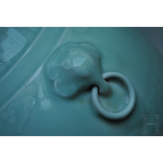 Gro&szlig;e Seladon-Vase, China, wohl 19. Jhdt.