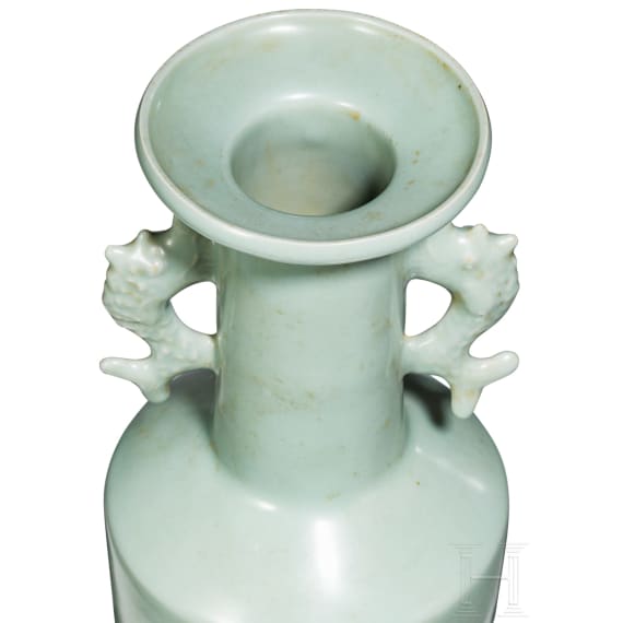 Longquan-Seladon-Mallet-Vase "Kinuta", China, wohl s&uuml;dliche Song-Dynastie