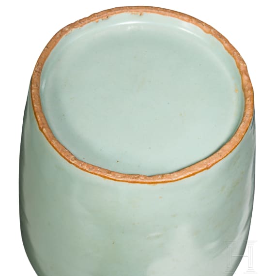 Longquan-Seladon-Mallet-Vase "Kinuta", China, wohl s&uuml;dliche Song-Dynastie