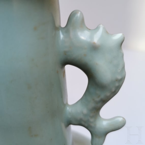 Longquan-Seladon-Mallet-Vase "Kinuta", China, wohl s&uuml;dliche Song-Dynastie