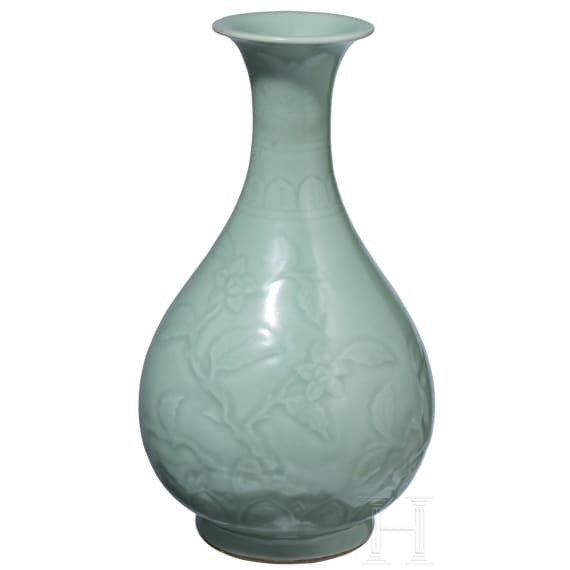 Longquan-Seladon-Yuhuchun-Vase, wohl Ming-Dynastie (1368 - 1644)