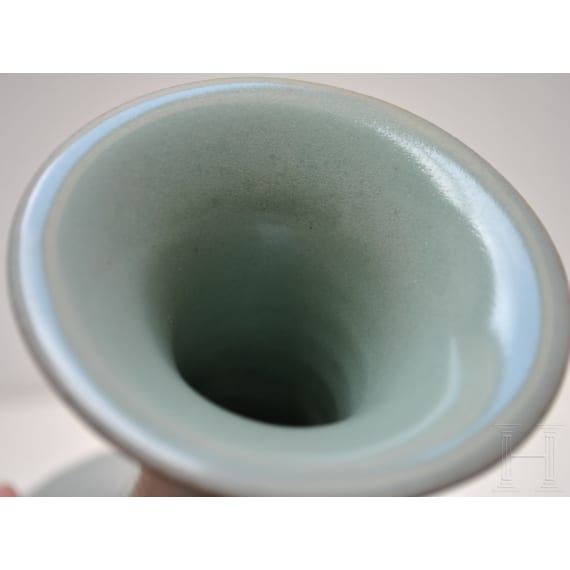 Longquan-Seladon-Yuhuchun-Vase, wohl Ming-Dynastie (1368 - 1644)