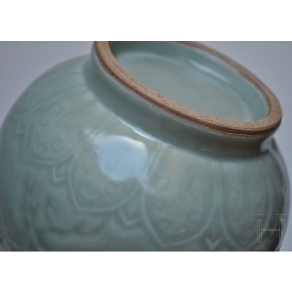 Longquan-Seladon-Yuhuchun-Vase, wohl Ming-Dynastie (1368 - 1644)