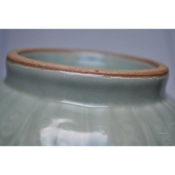 Longquan-Seladon-Yuhuchun-Vase, wohl Ming-Dynastie (1368 - 1644)