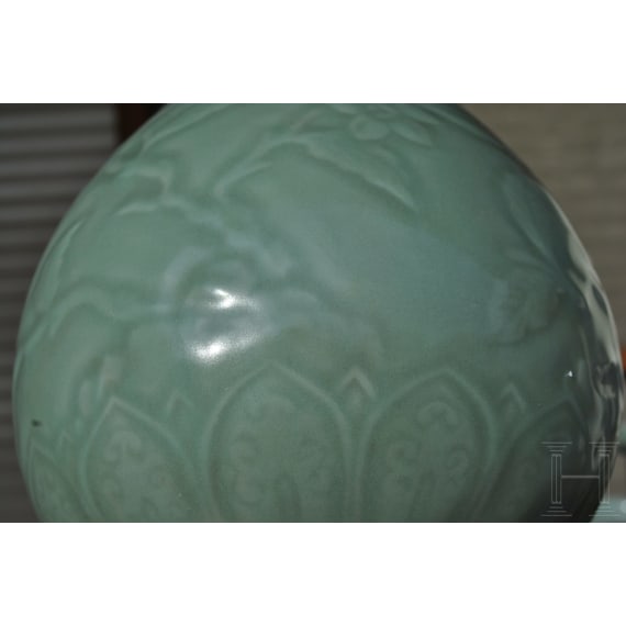 Longquan-Seladon-Yuhuchun-Vase, wohl Ming-Dynastie (1368 - 1644)