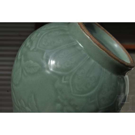 Longquan-Seladon-Yuhuchun-Vase, wohl Ming-Dynastie (1368 - 1644)
