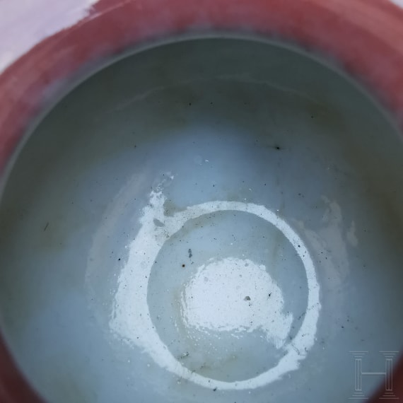 Rot glasierter kugeliger Topf, China, wohl Ende 19./Anfang 20. Jhdt.