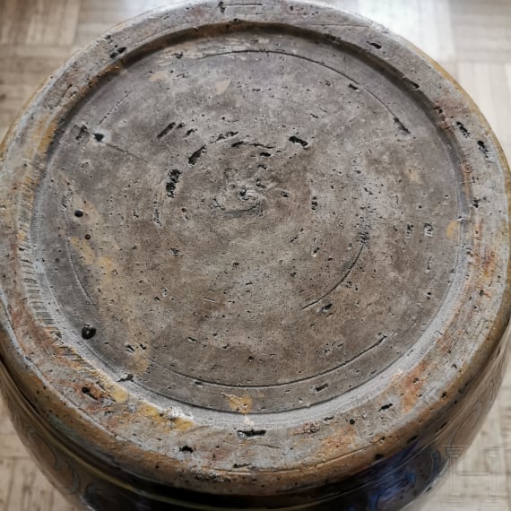 Sehr gro&szlig;e Vase mit Lotusbl&uuml;ten, China, wohl sp&auml;te Ming-Dynastie