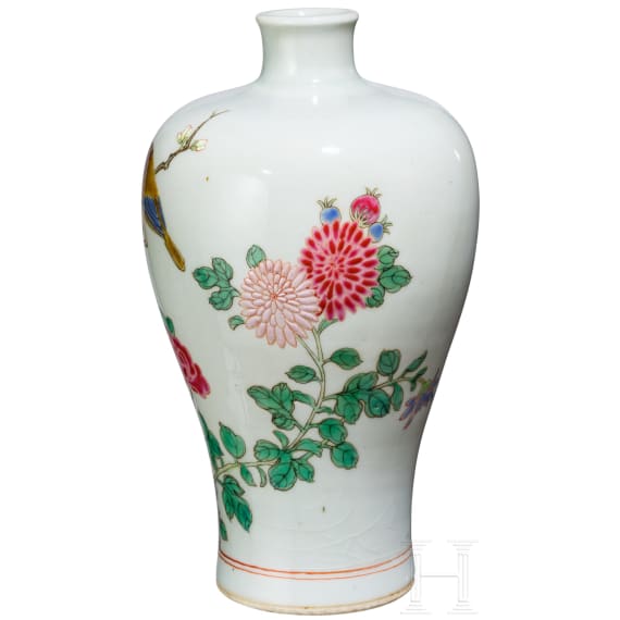 Famille-rose-Meiping-Vase mit Vogel und Bl&uuml;ten, China, wohl Yongzheng-Periode