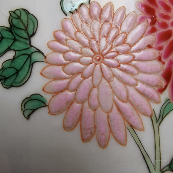 Famille-rose-Meiping-Vase mit Vogel und Bl&uuml;ten, China, wohl Yongzheng-Periode