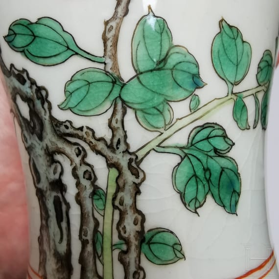 Famille-rose-Meiping-Vase mit Vogel und Bl&uuml;ten, China, wohl Yongzheng-Periode