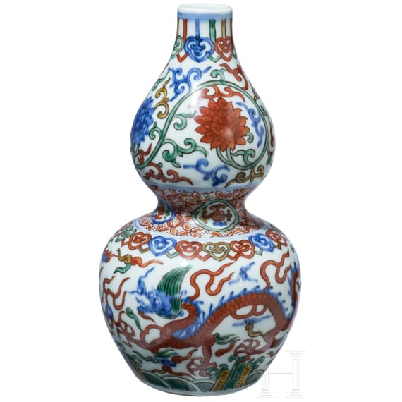 Doppelk&uuml;rbis-Wucai-Vase mit Jiajing-Sechszeichenmarke, China, 20. Jhdt.