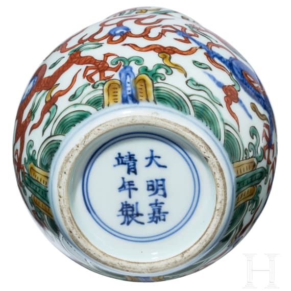 Doppelk&uuml;rbis-Wucai-Vase mit Jiajing-Sechszeichenmarke, China, 20. Jhdt.