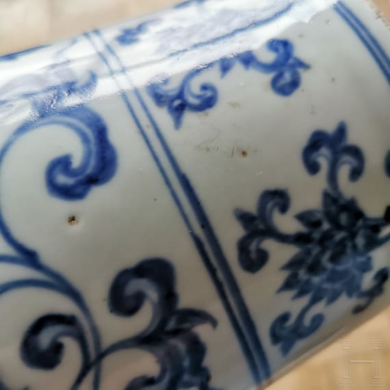 Blau-wei&szlig;e Meiping-Vase im Ming-Stil, China, wahrscheinlich 19./20. Jhdt.