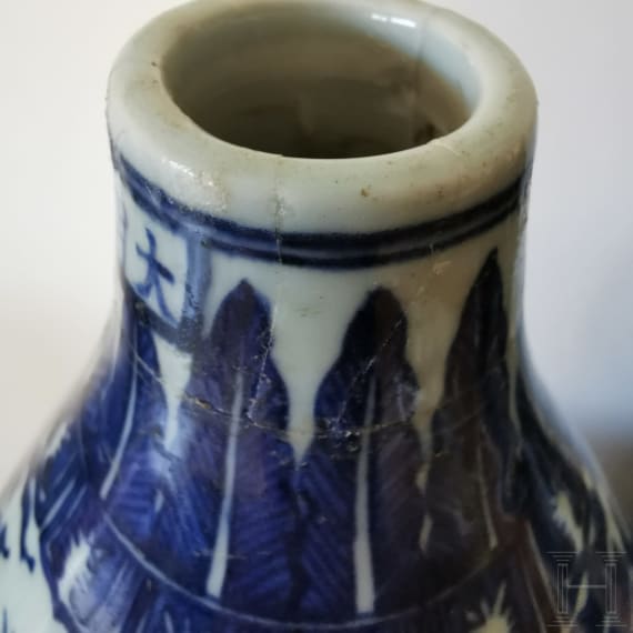 Gro&szlig;e blau-wei&szlig;e Doppelk&uuml;rbisvase, China, wohl Wanli-Periode