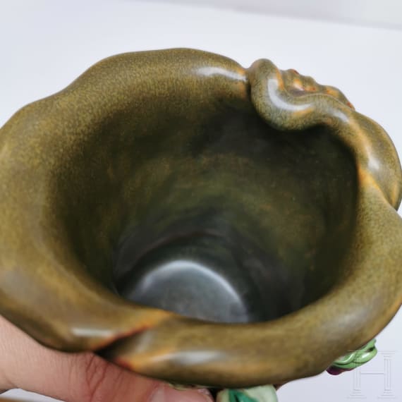 Pinselbecher mit Pflaumen und Flederm&auml;usen, China, wohl Republikzeit (1912 - 1949)